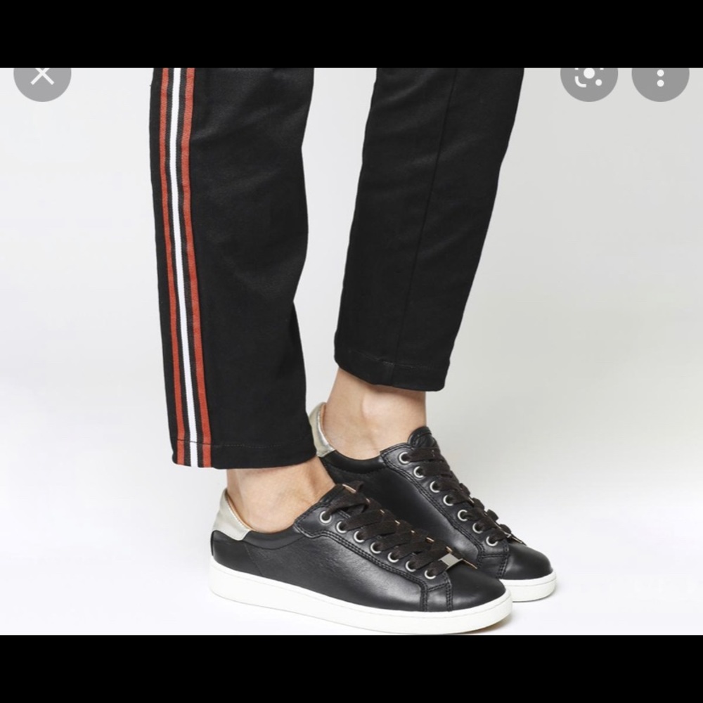 UGG MILO LEATHER SNEAKER